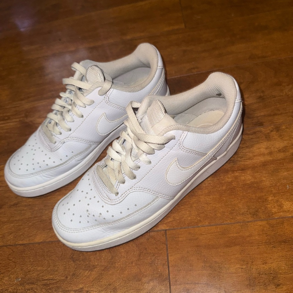 Nike Men's Cream and White Sneakers